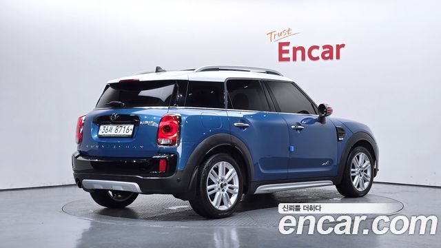 Mini Countryman 2018 — photo 2