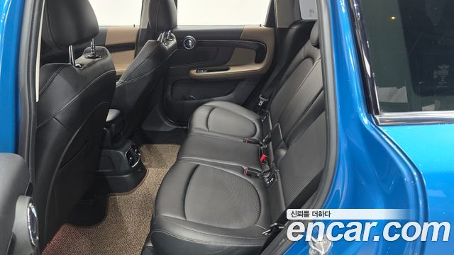 Mini Countryman 2018 — photo 12