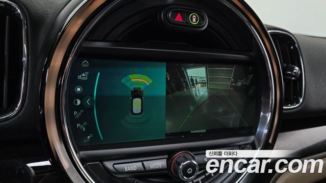 Mini Countryman 2018 — photo 15
