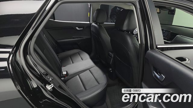 Kia Stonic 2018 — photo 17