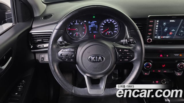 Kia Stonic 2018 — photo 20