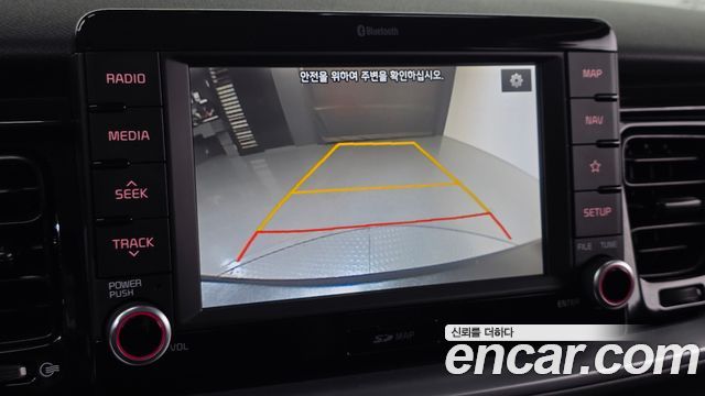 Kia Stonic 2018 — photo 21