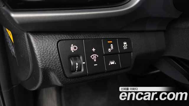 Kia Stonic 2018 — photo 24