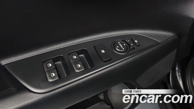 Kia Stonic 2018 — photo 26