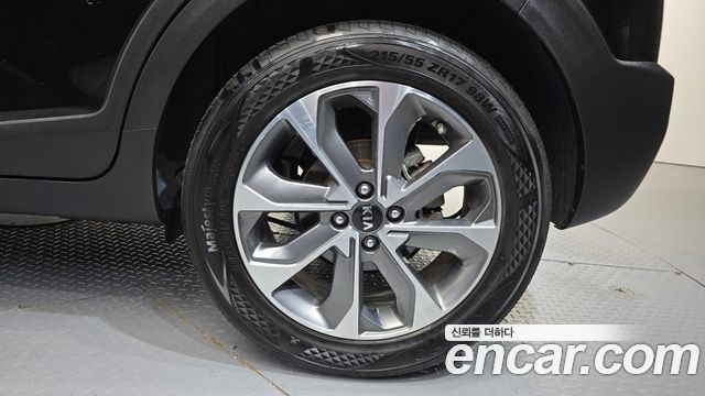 Kia Stonic 2018 — photo 7