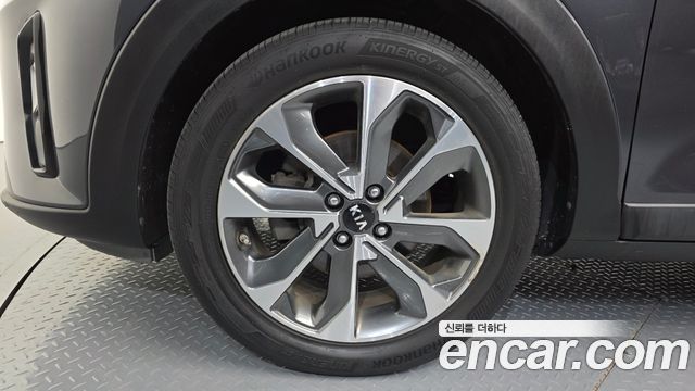 Kia Stonic 2018 — photo 5
