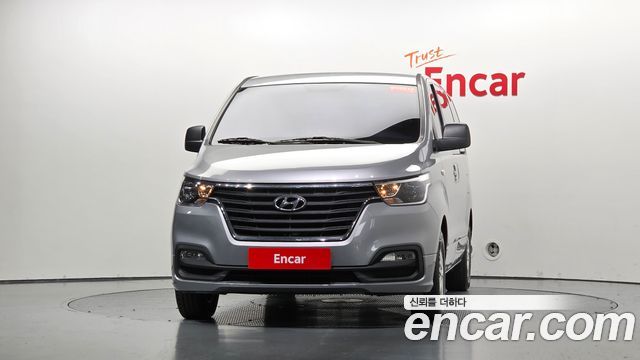 Hyundai Starex 2019 — photo 3