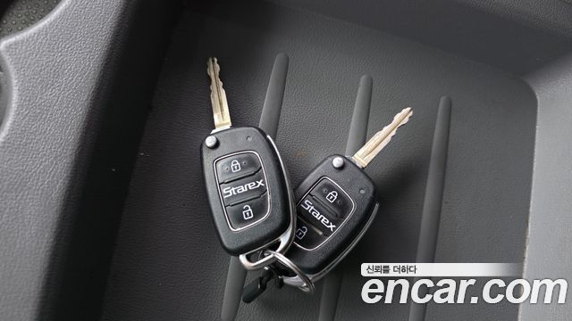 Hyundai Starex 2019 — photo 24