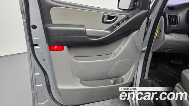 Hyundai Starex 2019 — photo 14
