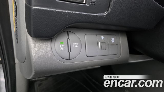 Hyundai Starex 2019 — photo 27