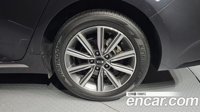 Kia K5 2020 — photo 7