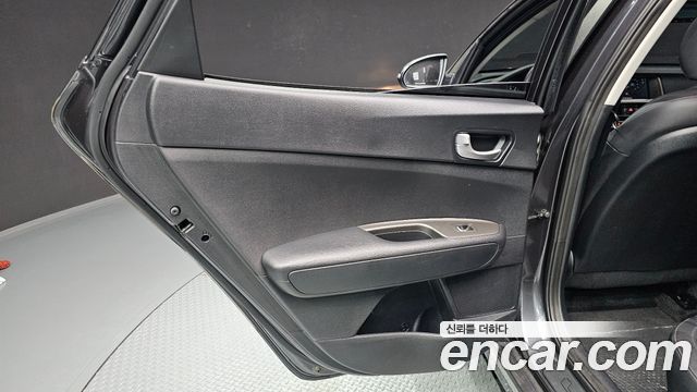 Kia K5 2020 — photo 15