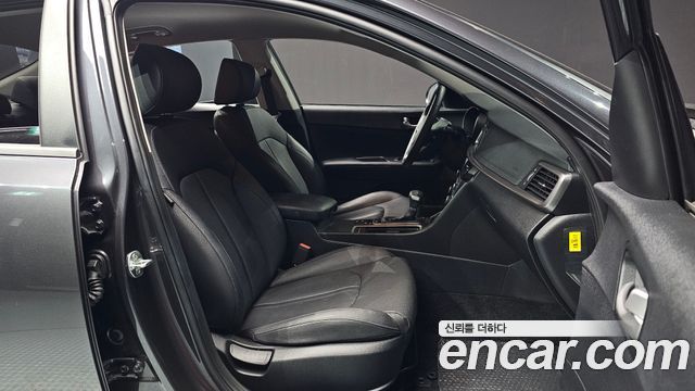 Kia K5 2020 — photo 16