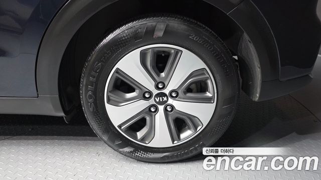 Kia Niro 2018 — photo 5