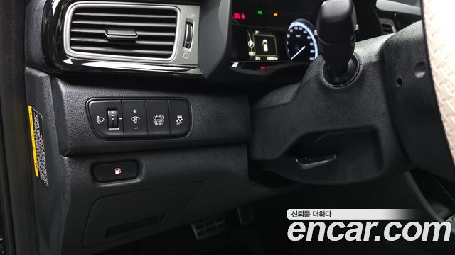 Kia Niro 2018 — photo 24