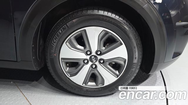Kia Niro 2018 — photo 7