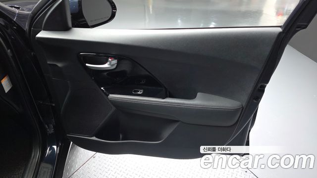 Kia Niro 2018 — photo 14