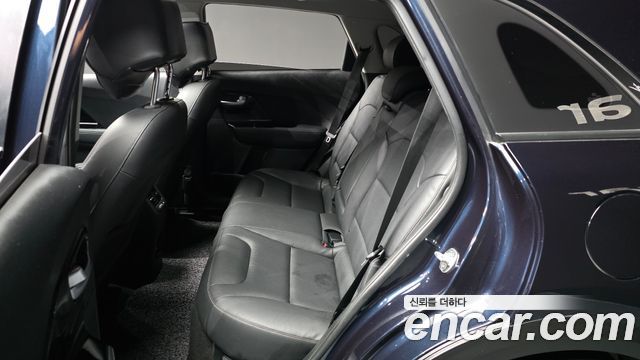 Kia Niro 2018 — photo 16