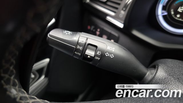 Kia Niro 2018 — photo 28