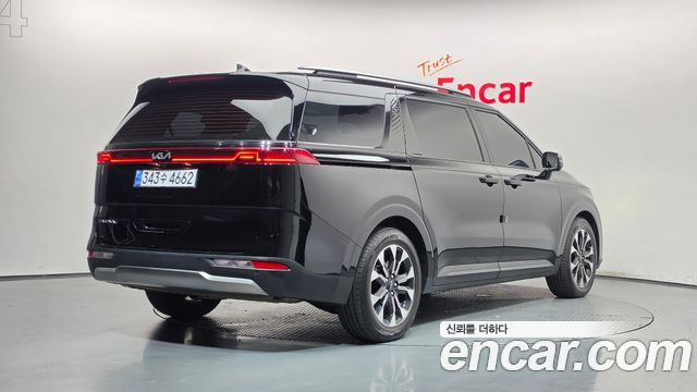 Kia Canival 2022 — photo 2