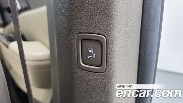 Kia Canival 2022 — photo 19