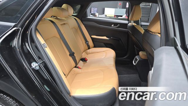 Kia K5 2021 — photo 17