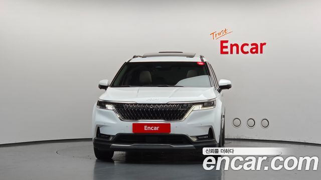 Kia Canival 2023 — photo 3
