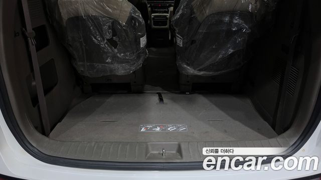 Kia Canival 2023 — photo 20