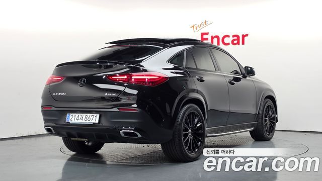 Mercedes-Benz GLE-Class 2023 — photo 2