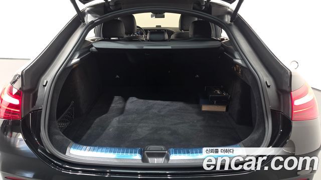 Mercedes-Benz GLE-Class 2023 — photo 23