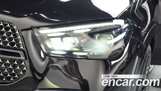 Mercedes-Benz GLE-Class 2023 — photo 8