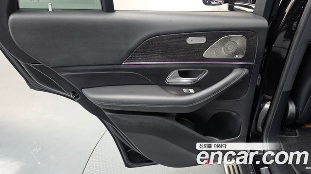 Mercedes-Benz GLE-Class 2023 — photo 15