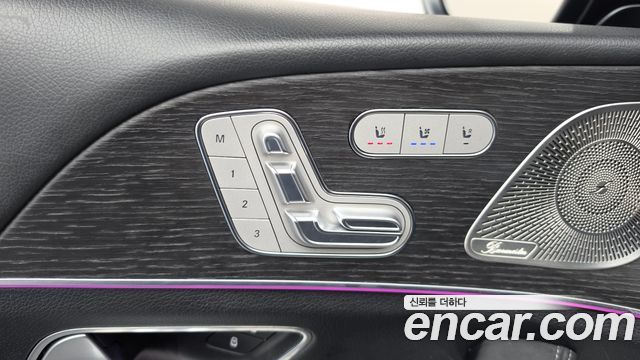 Mercedes-Benz GLE-Class 2023 — photo 29