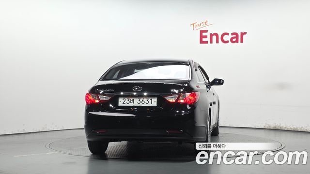 Hyundai Sonata 2011 — photo 4
