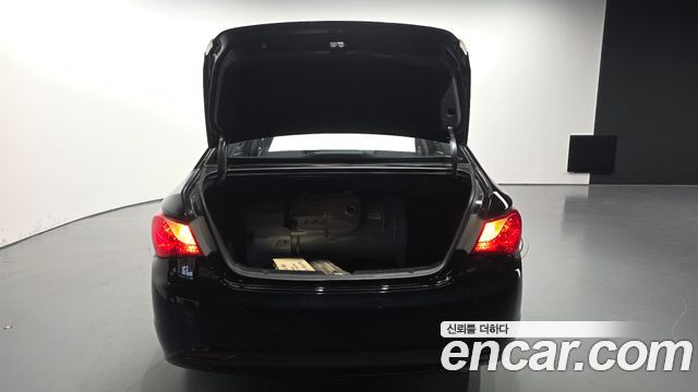 Hyundai Sonata 2011 — photo 26