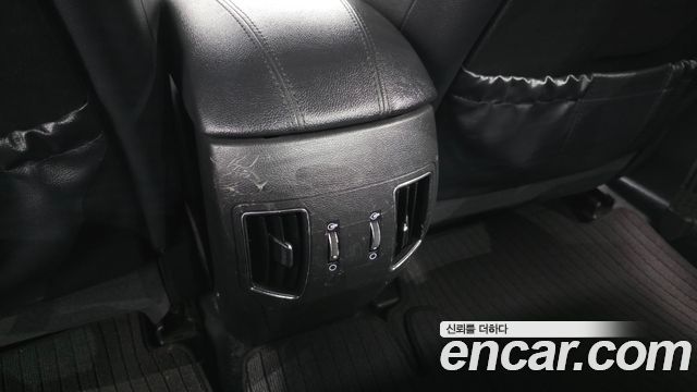 Hyundai Sonata 2011 — photo 31
