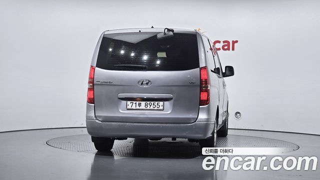 Hyundai Starex 2019 — photo 4