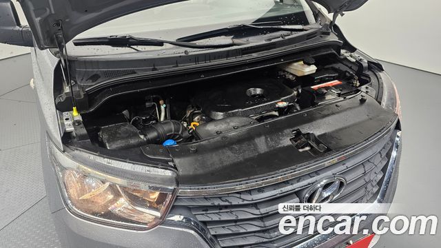 Hyundai Starex 2019 — photo 6