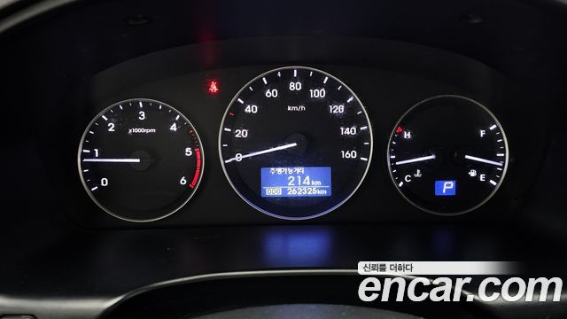 Hyundai Starex 2019 — photo 8
