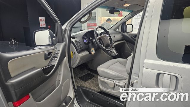 Hyundai Starex 2019 — photo 10
