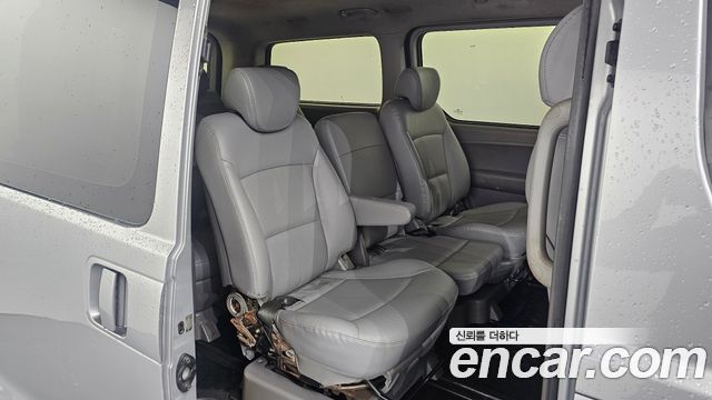 Hyundai Starex 2019 — photo 12