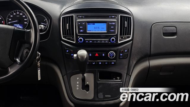 Hyundai Starex 2019 — photo 15