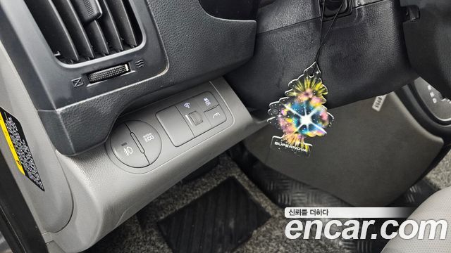 Hyundai Starex 2019 — photo 17