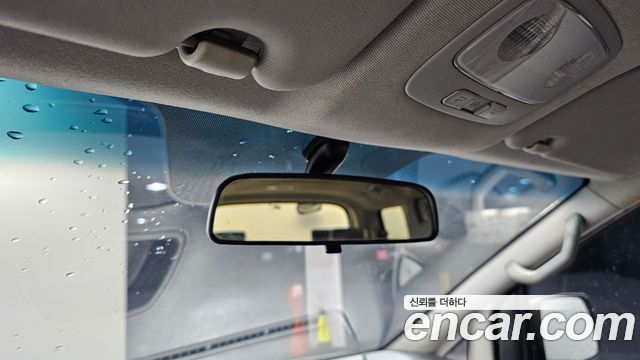 Hyundai Starex 2019 — photo 18