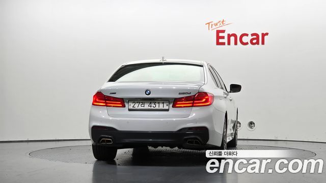 BMW 5-Series 2018 — photo 4