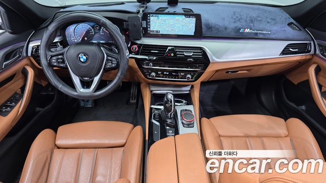 BMW 5-Series 2018 — photo 7