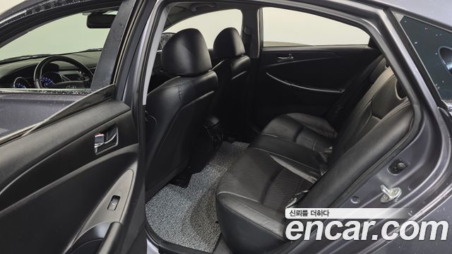 Hyundai Sonata 2012 — photo 12