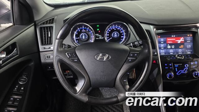 Hyundai Sonata 2012 — photo 14