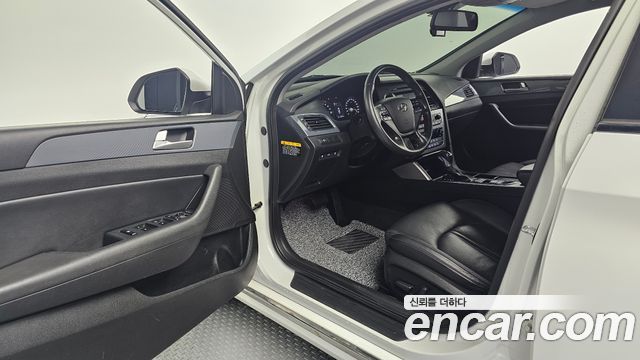 Hyundai Sonata 2017 — photo 13