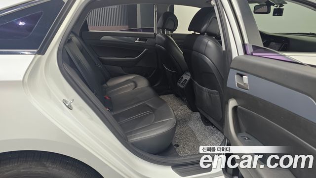 Hyundai Sonata 2017 — photo 17